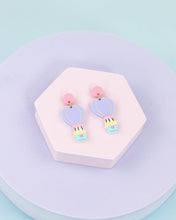 Cargar imagen en el visor de la galería, Mi viaje soñado- pendientes de metacrilato GRL POWER