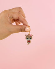 Cargar imagen en el visor de la galería, Boni la nutria - pendientes de metacrilato GRL POWER