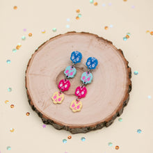 Cargar imagen en el visor de la galería, Pendientes Descendencia - Viva la vida