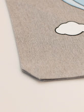Cargar imagen en el visor de la galería, Tote bag gris de algodón unicornio Aduchis corona de flores