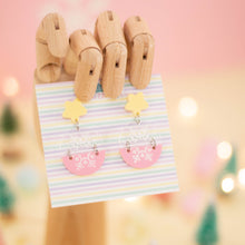 Cargar imagen en el visor de la galería, Pendiente bombita navideña