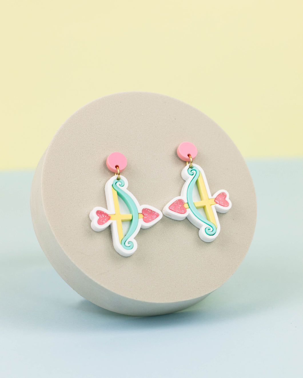 Fléchame cupido - pendientes de metacrilato GRL POWER