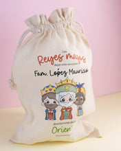 Cargar imagen en el visor de la galería, Bolsa navideña REYES MAGOS - Dulce Decoración
