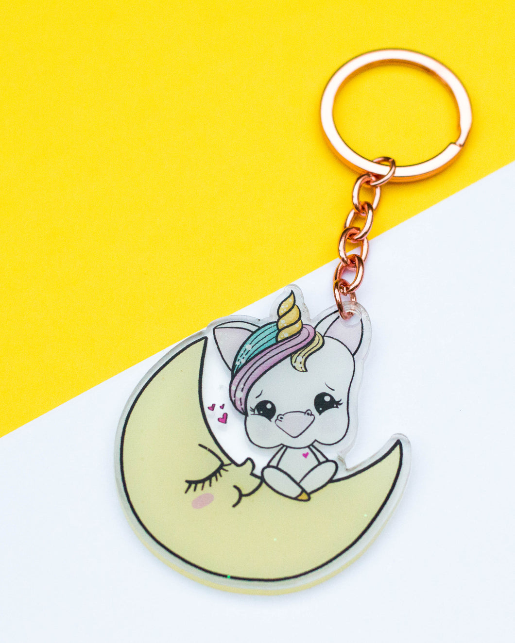 Llavero metacrilato Unicornio Aduchis media luna