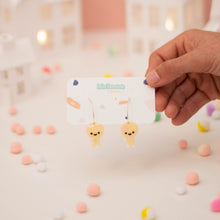 Cargar imagen en el visor de la galería, Pendiente galleta de jengibre
